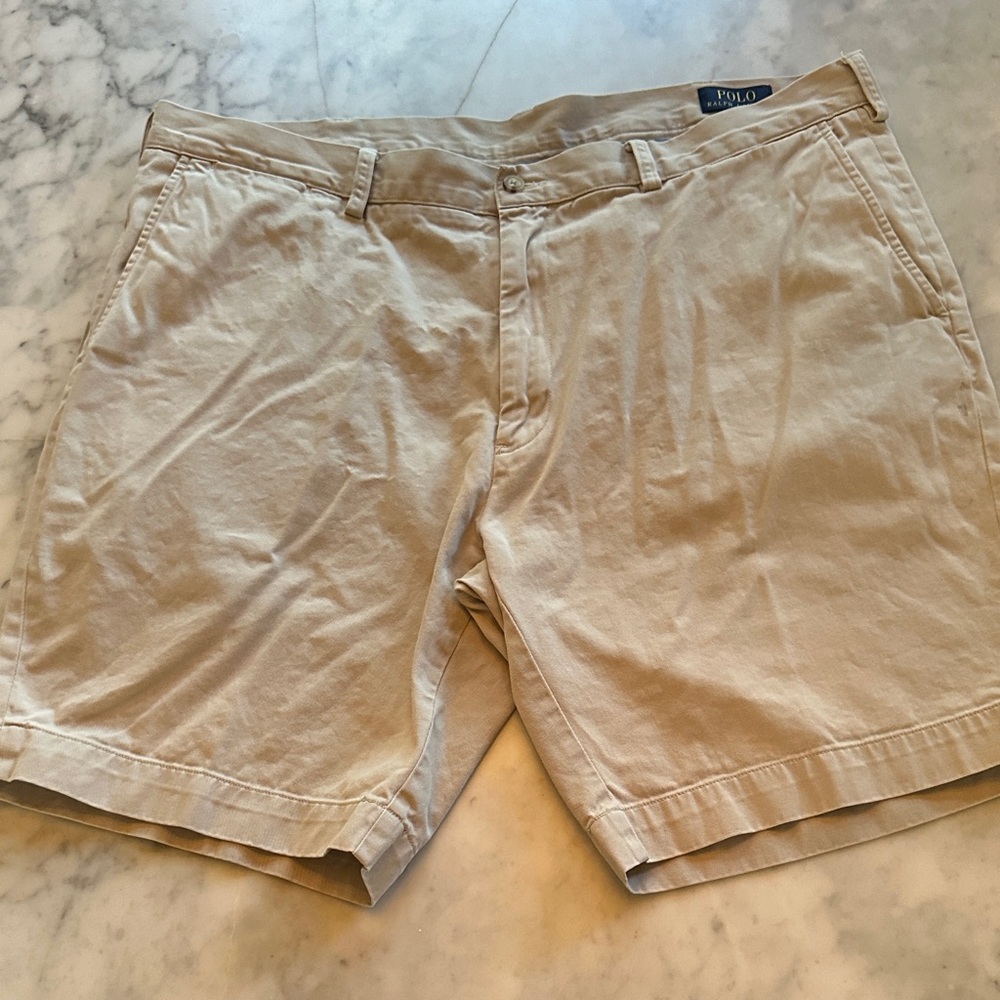 Polo Ralph Lauren Khaki Shorts. Size:40